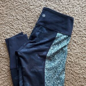 Lululemon Athletica Black and Blue Patterned Leggings